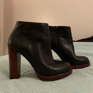 Gianni Bini Short Booties